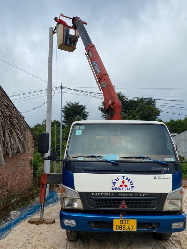 Dịch vụ cẩu hàng chuyên nghiệp tại Lộc Ninh